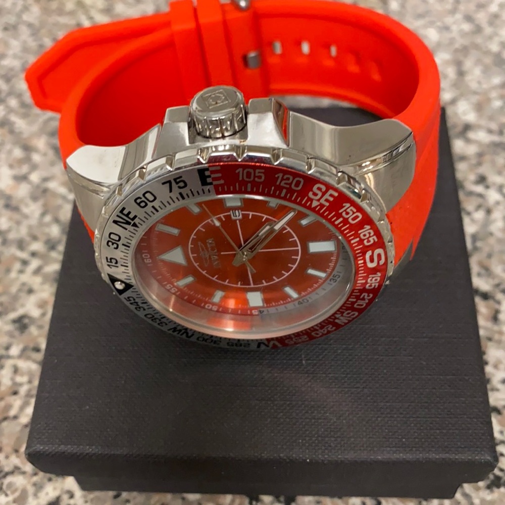 Where aviator watch